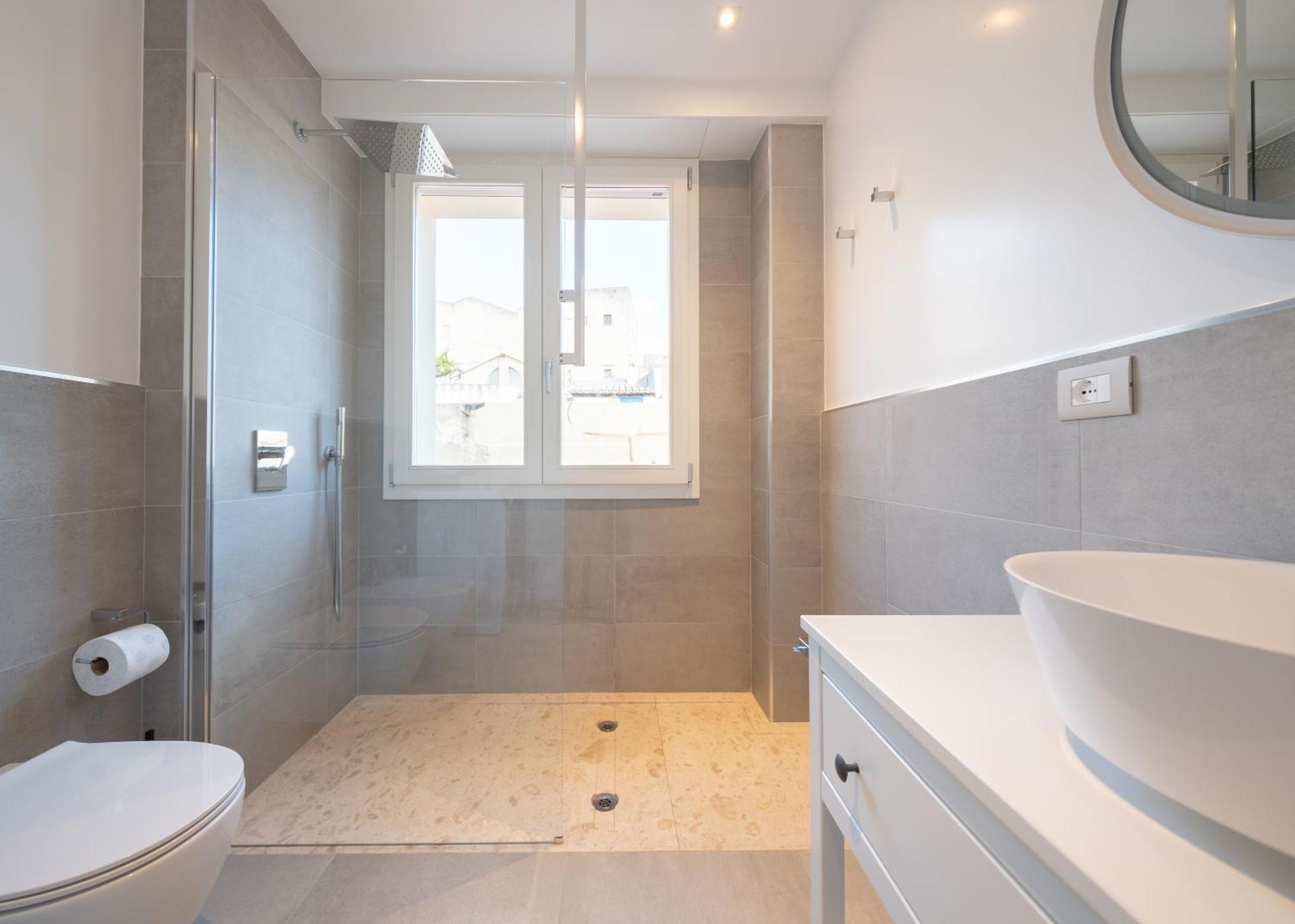 Luxury Suite La Terrazza In Pieno Centro In Κάλιαρι Εξωτερικό φωτογραφία