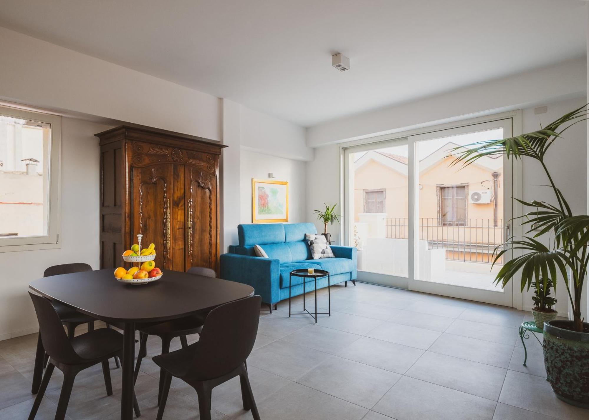 Luxury Suite La Terrazza In Pieno Centro In Κάλιαρι Εξωτερικό φωτογραφία