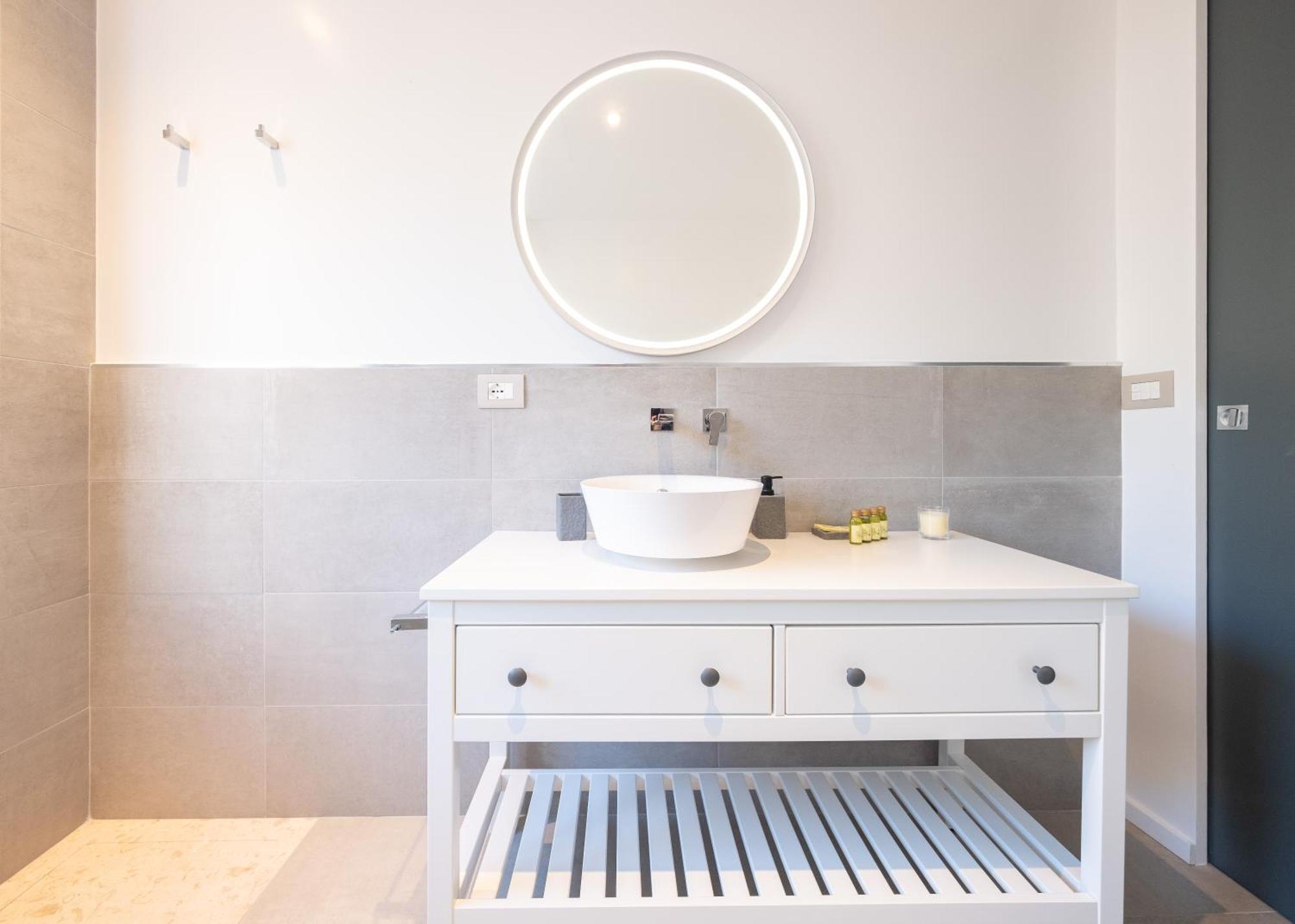 Luxury Suite La Terrazza In Pieno Centro In Κάλιαρι Εξωτερικό φωτογραφία